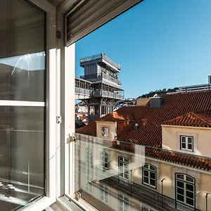 https://carmo-apartments.hotels-lisbon-portugal.com