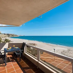 https://front-line-beach-fuengirola-apartment.1costadelsol.com