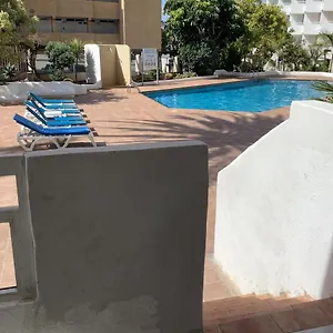 https://piscina-directa.in-canary-islands.com