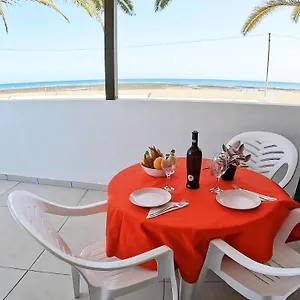 https://apartamento-arena-primera-linea-mar-sea-views.in-canary-islands.com